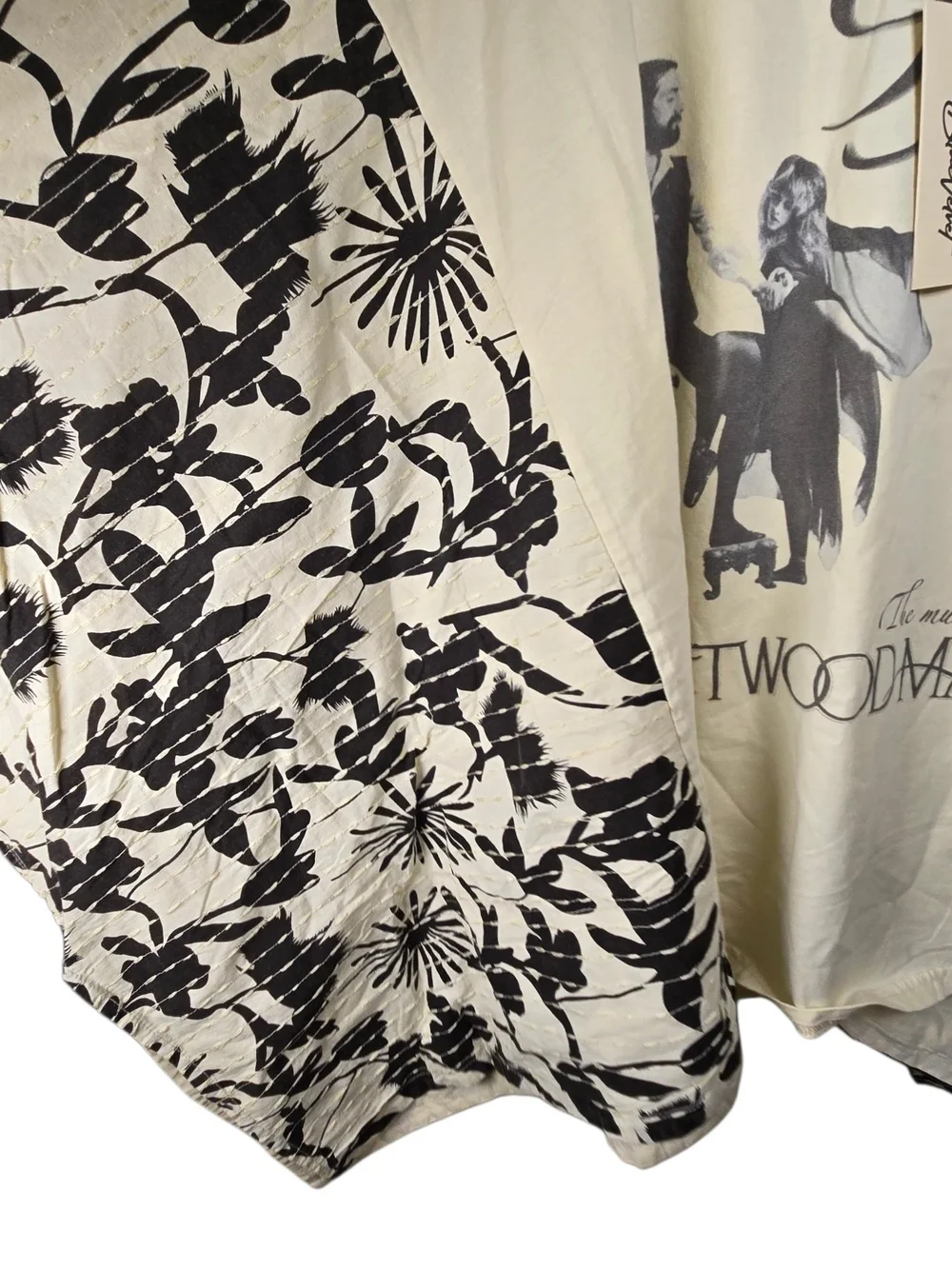 Fleetwood Mac Graphic Cream Tee with Black Floral Kimono Sleeves L/xl - Picture 6 of 6
